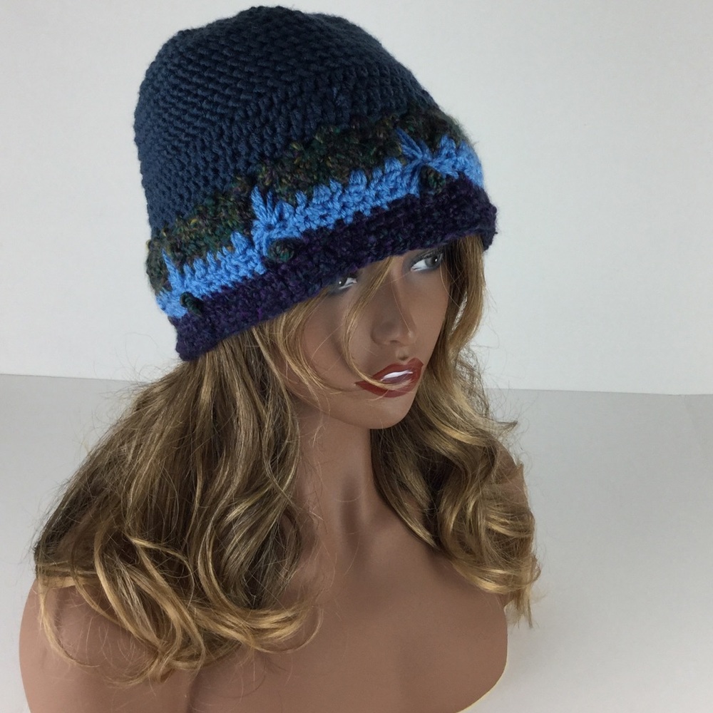 Handmade Crochet Flapper. - Picture 5 of 5